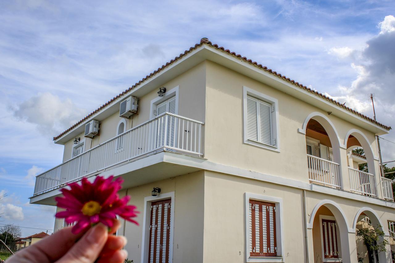 Pelagion Holidays Apartments Kypseli Exteriör bild